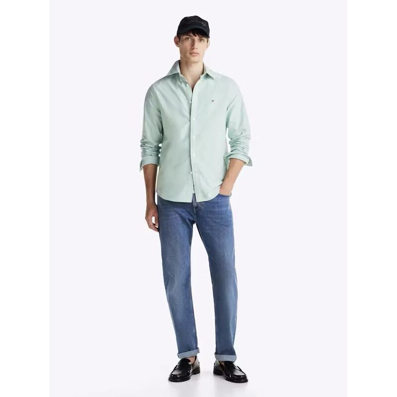 Tommy Hilfiger Heritage Regular Fit Oxford Shirt image number 3